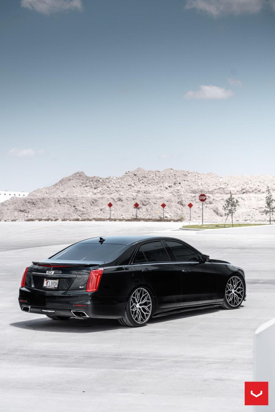  Cadillac CTS-V on Vossen Wheels (HF-2) 2018 года  (фото 9 из 13)